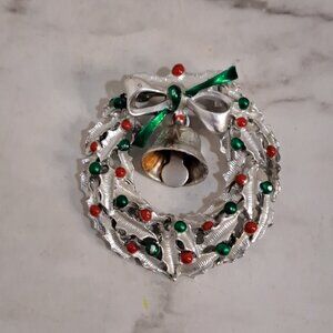 Vintage Silver Christmas Wreath Brooche‎ Pin Charm
